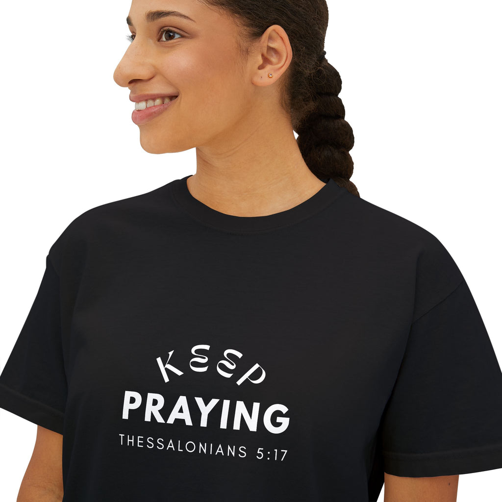 Keep Praying | Womens Tee